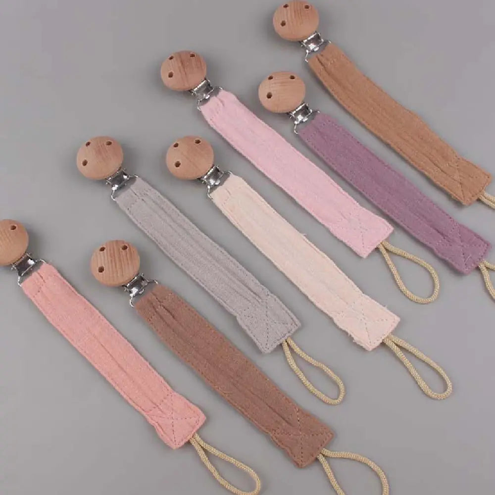 Beech Pacifier Clip for Soothing Baby - Cotton & Hemp