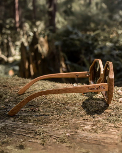 Honeycombs | Polarized Bamboo Sunglasses-3