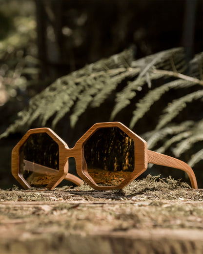 Honeycombs | Polarized Bamboo Sunglasses-2