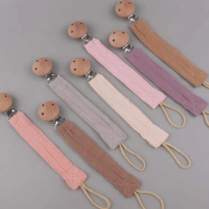 Beech Pacifier Clip for Soothing Baby - Cotton & Hemp